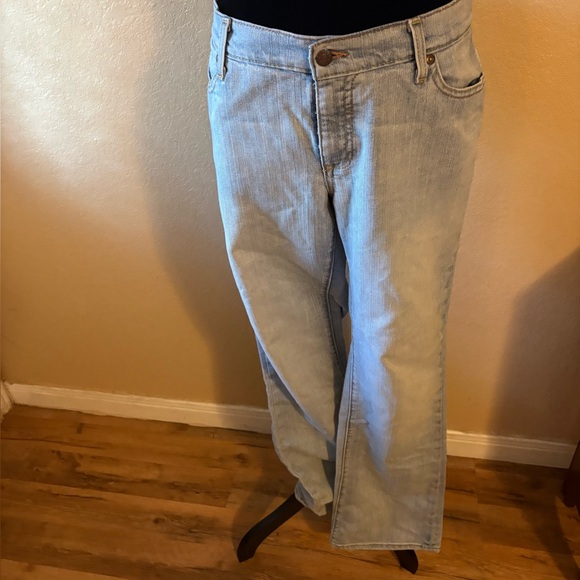 Old Navy 👢 Bootcut Blue Denim Jeans - Picture 4 of 9